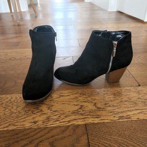 STYLE & CO Black Suede Masrinaa Ankle Booties Size 8.5